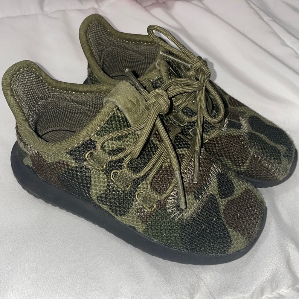 Adidas camo tubular